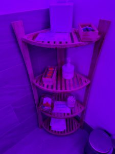 Toiletries shelf